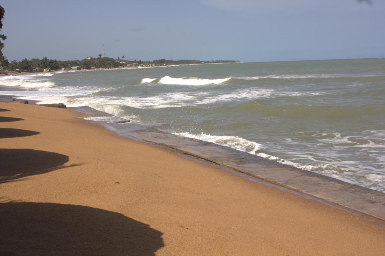 Charlestina Beach Resort Ampeni Экстерьер фото
