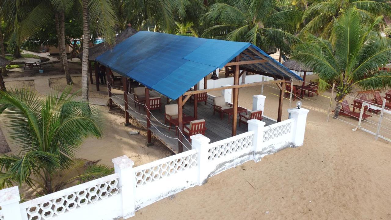 Charlestina Beach Resort Ampeni Экстерьер фото