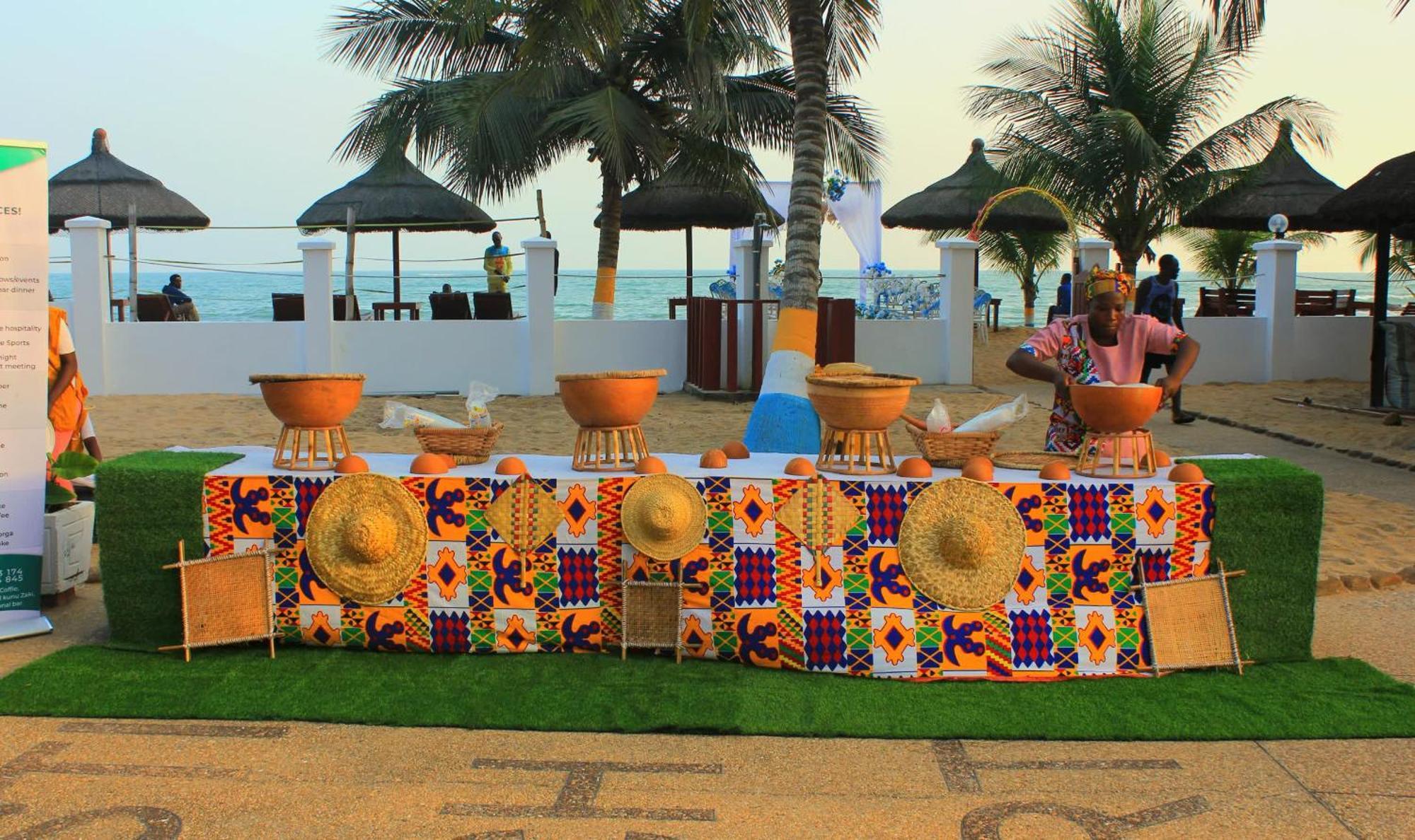 Charlestina Beach Resort Ampeni Экстерьер фото
