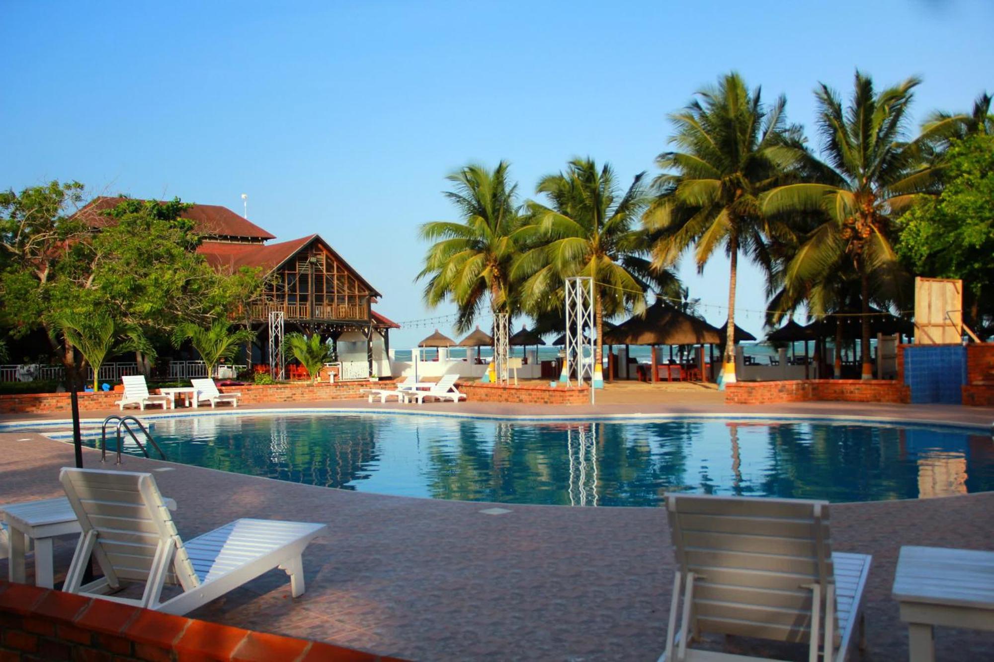 Charlestina Beach Resort Ampeni Экстерьер фото